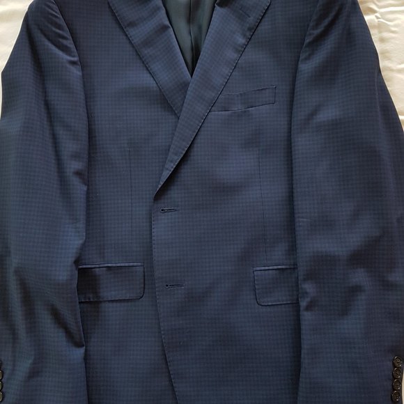 Samuelsohn -Men's Suits - 44 Reg - $525 Each - Picture 11 of 12